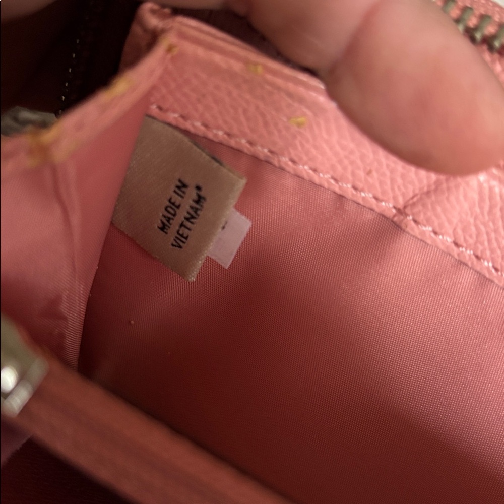 ๐3/$20 Coach long leather zip around wallet - Picture 11 of 17